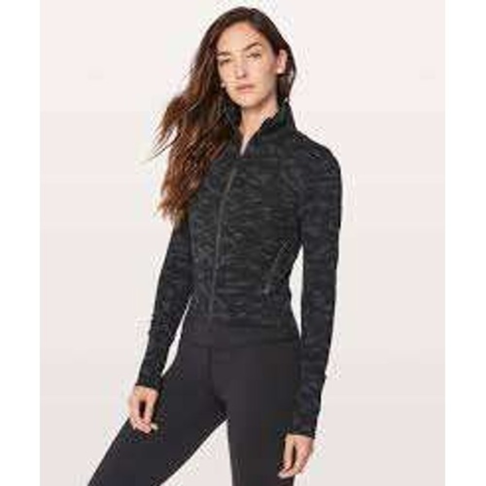 Lululemon Full Freedom Jacket
Sequoia Camo Print Black Athletic‎ Yoga Size 10